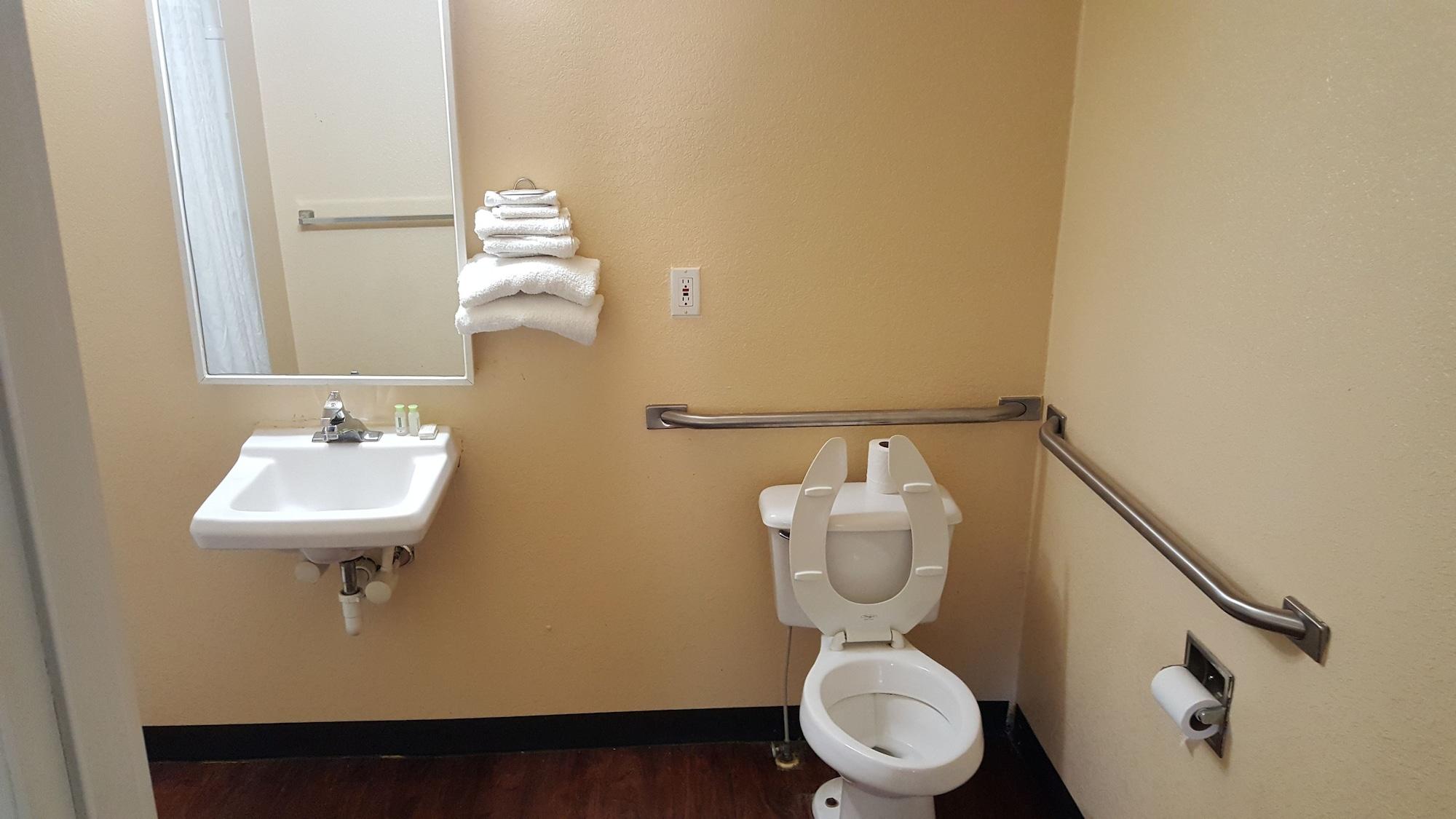 Mentor Home Inn And Suites Buitenkant foto