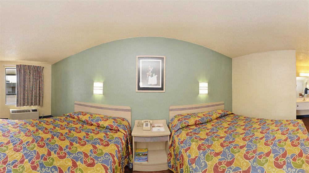 Mentor Home Inn And Suites Kamer foto