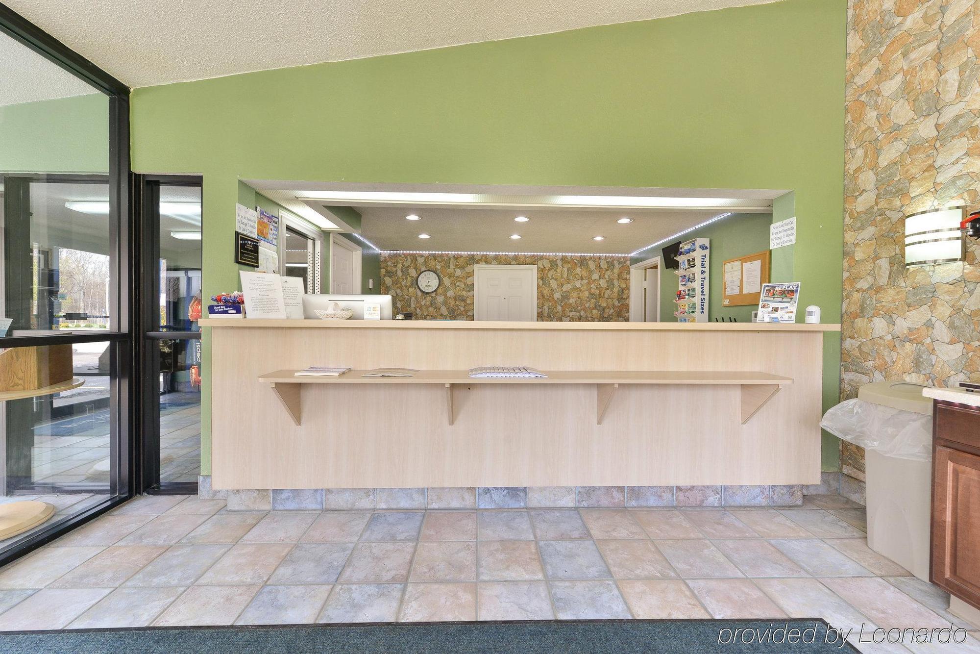 Mentor Home Inn And Suites Interieur foto