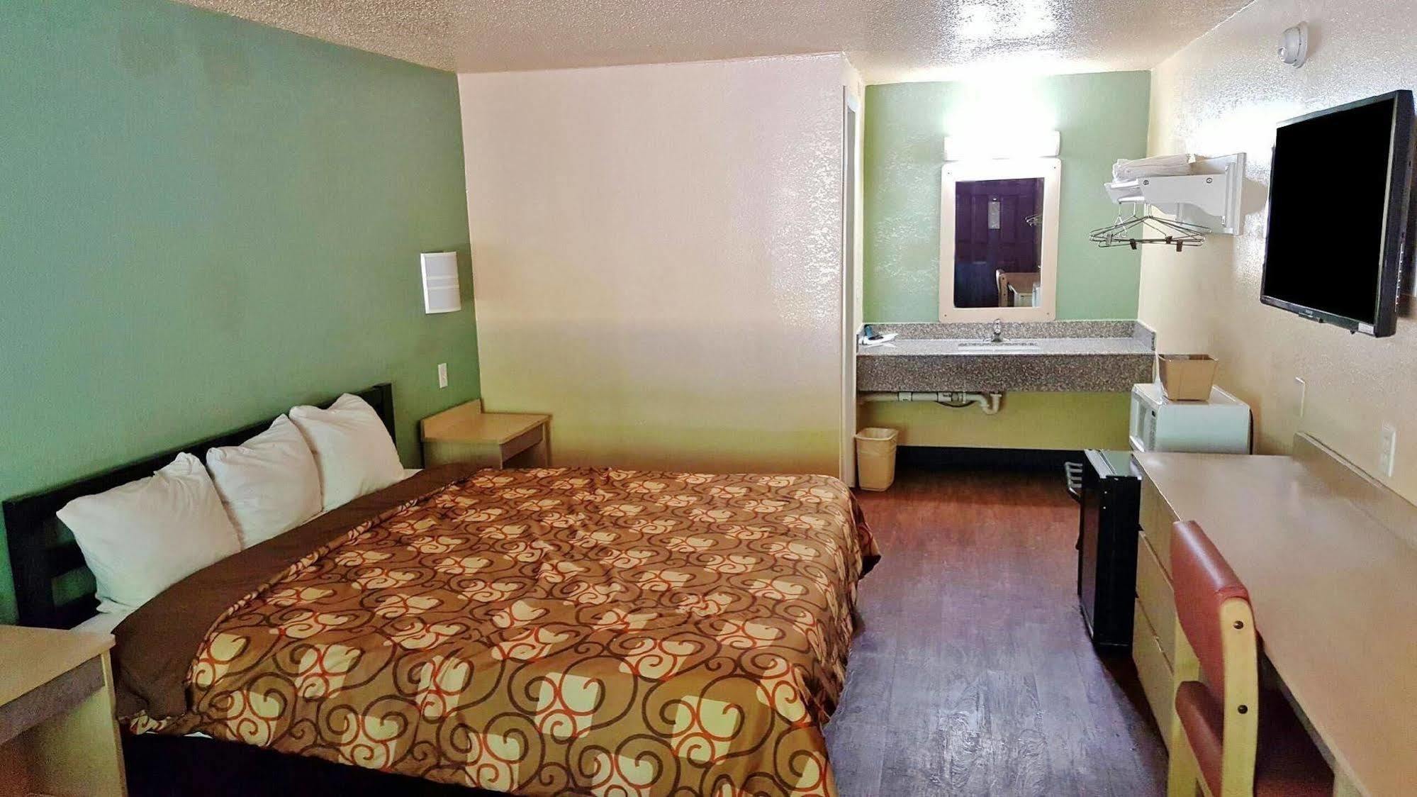 Mentor Home Inn And Suites Buitenkant foto
